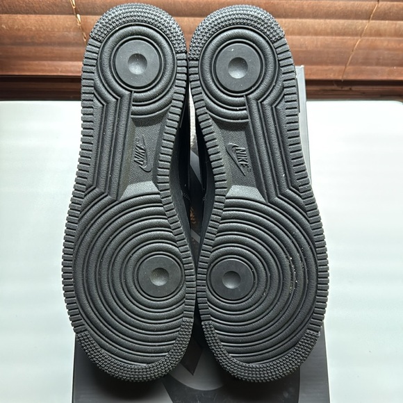 Nike Air Force 1 Low SP in Black - Picture 6 of 6